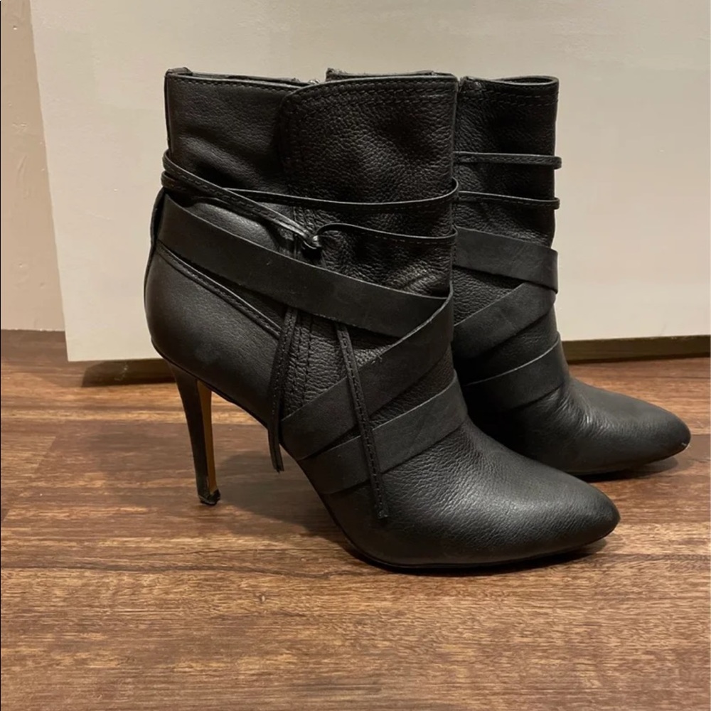 Vince Camuto black leather boots
